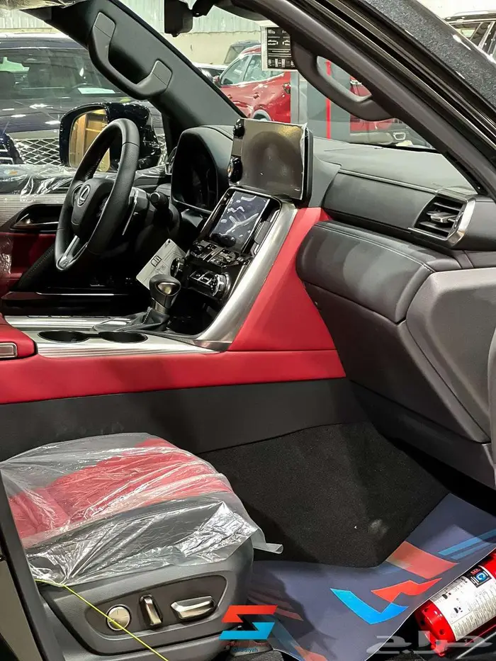 لكزس اف سبورت 12