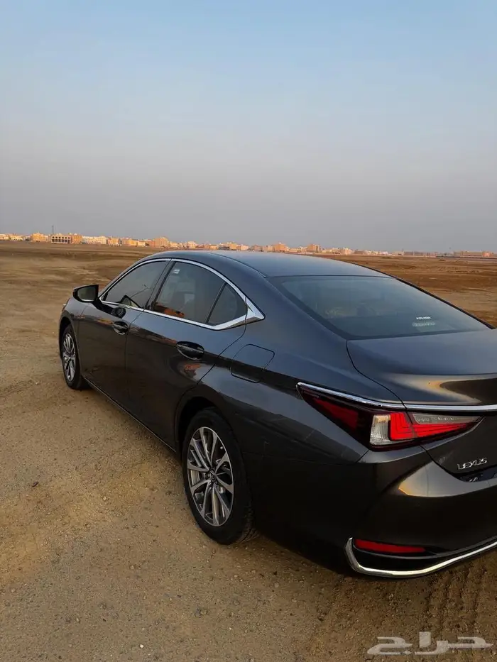 لكزس ES250 AA 2023 9