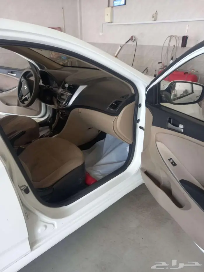 هونداي اكسنت 2016 للبيع 6