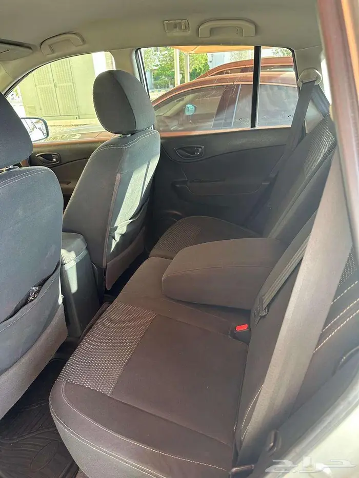 Renault Koleos 2015   Immaculate  Accident-Free SUV 4