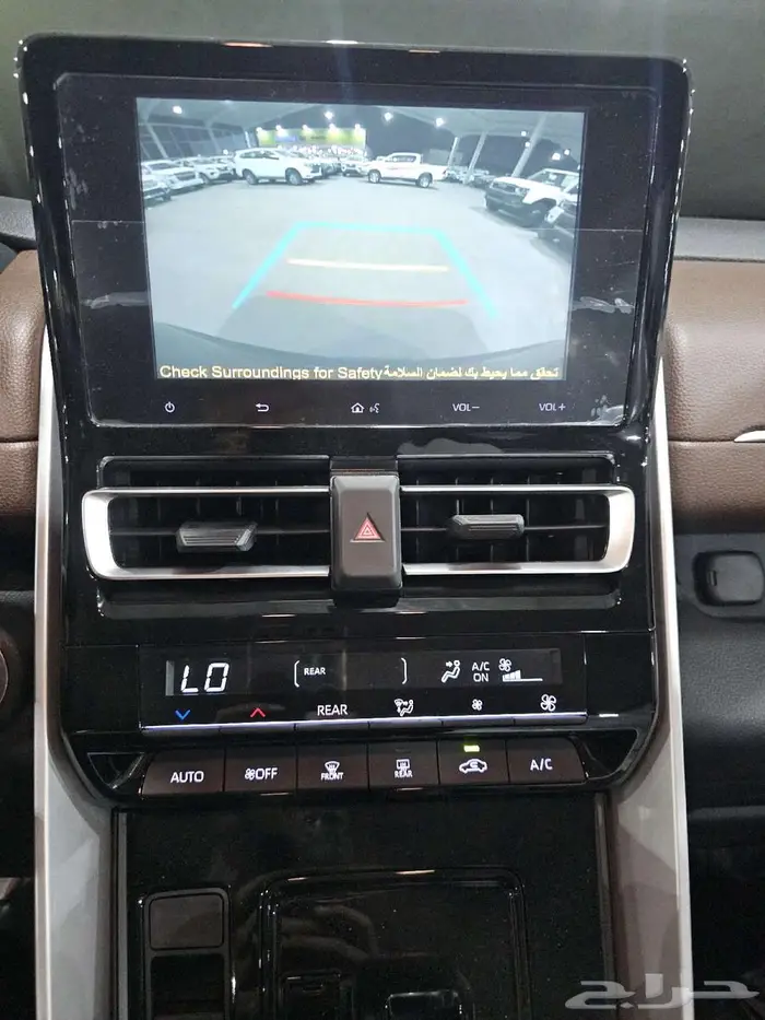 تويوتا انوفا بنزين موديل 2024 16