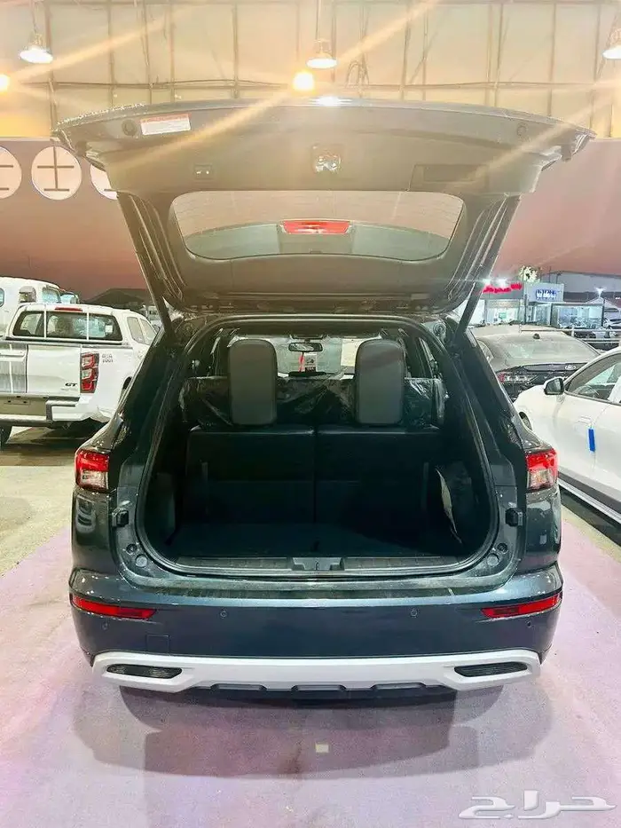 ميتسوبيشي اوتلاندر 2025 جميع الفئات 6