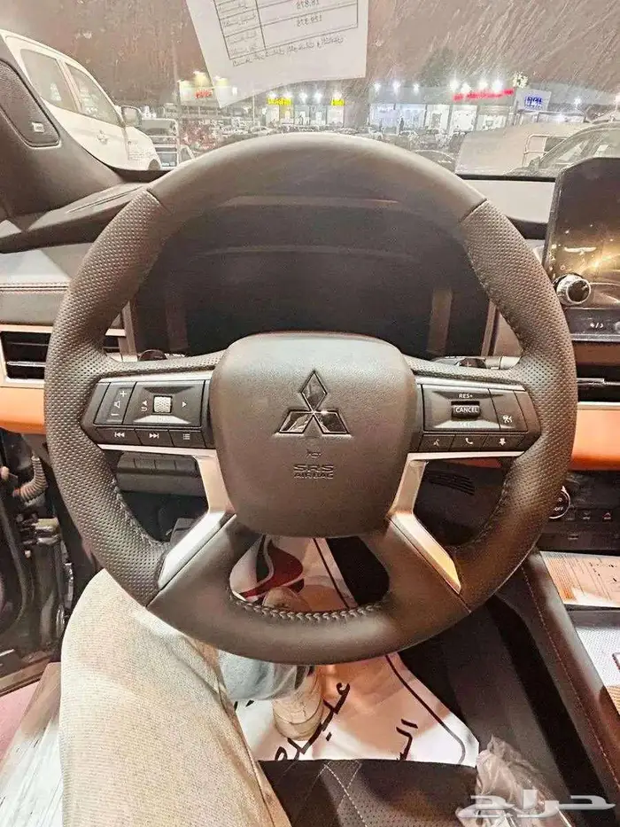 ميتسوبيشي اوتلاندر 2025 جميع الفئات 13