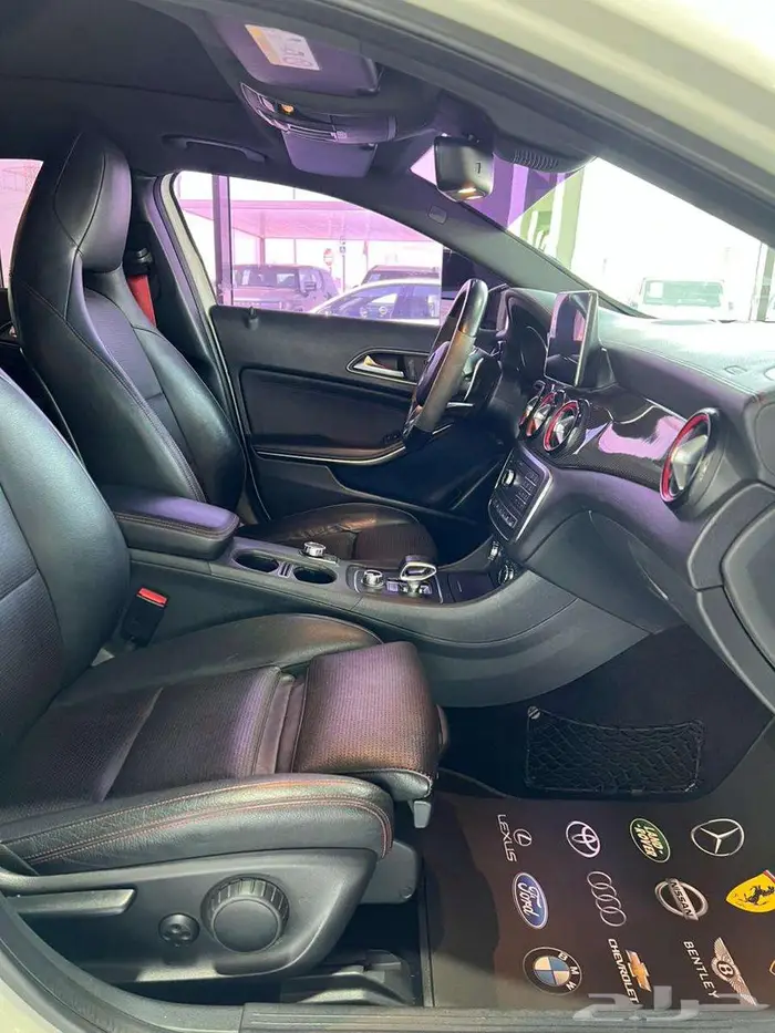 Mercedes GLa 45 - 2016 - 69.500KM 10