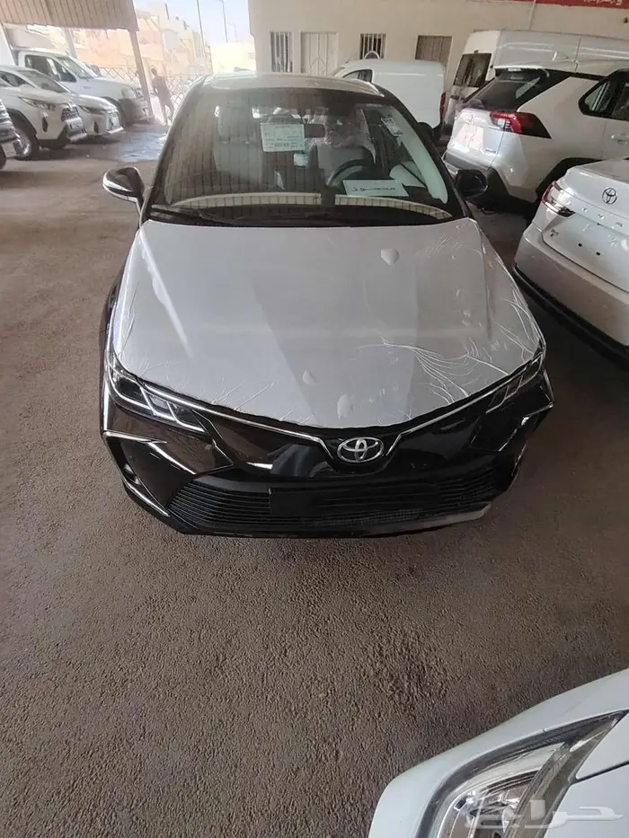 كورولا مطور مكينه 2000 موديل 2025 بنزين اسود حبه فقط 3