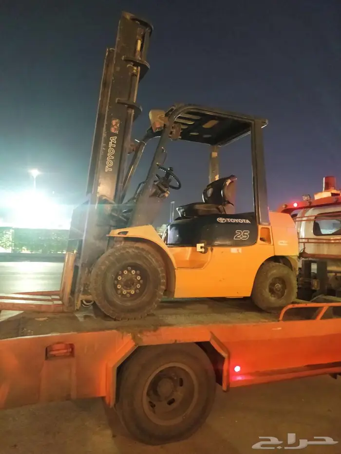 رافعه شوكية فوركلفت forklift كرين ونش للايجار 4