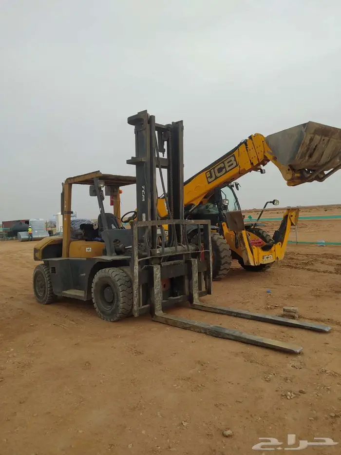 رافعه شوكية فوركلفت forklift كرين ونش للايجار 2