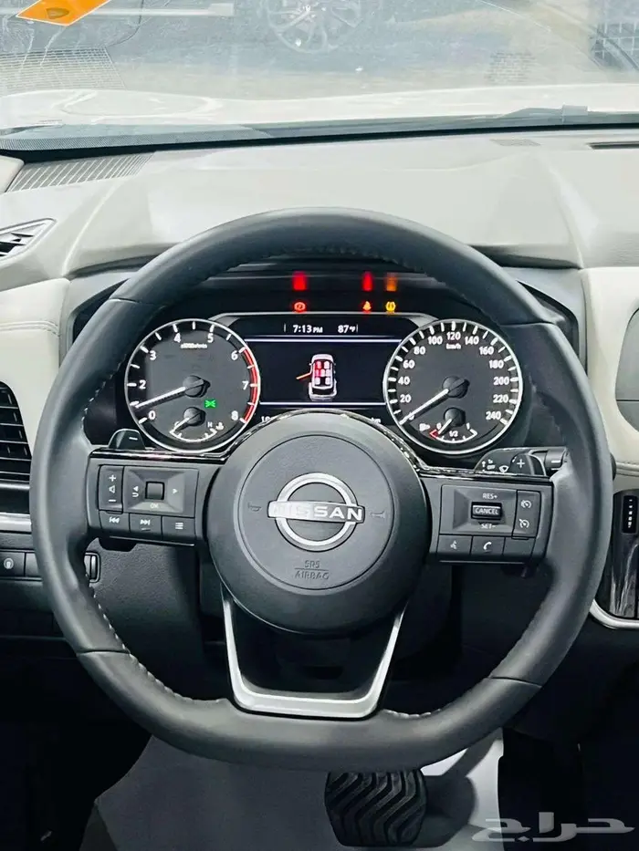 نيسان اكس تريل 7 مقاعد دفع رباعي ستاندر 2025 4