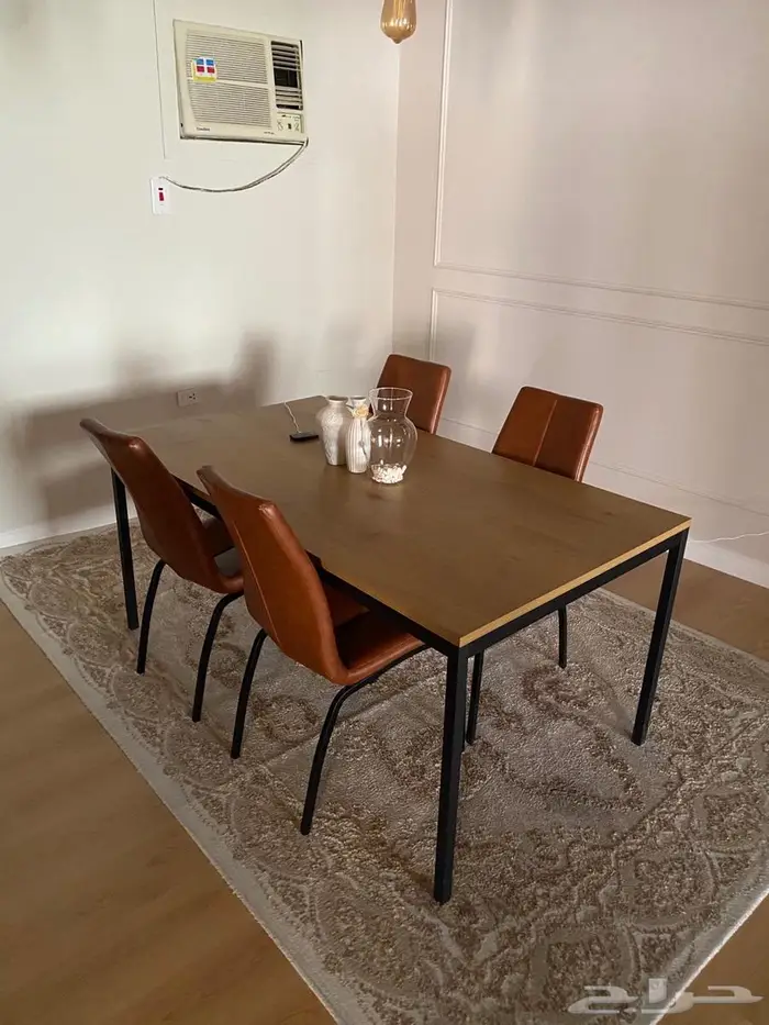 طاولة طعام 3