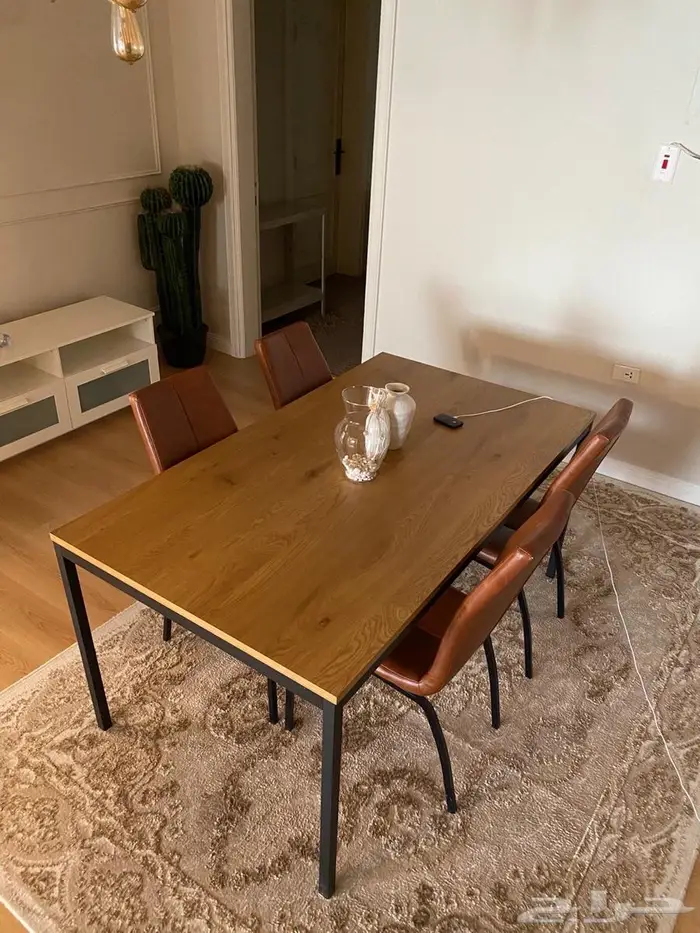 طاولة طعام 0