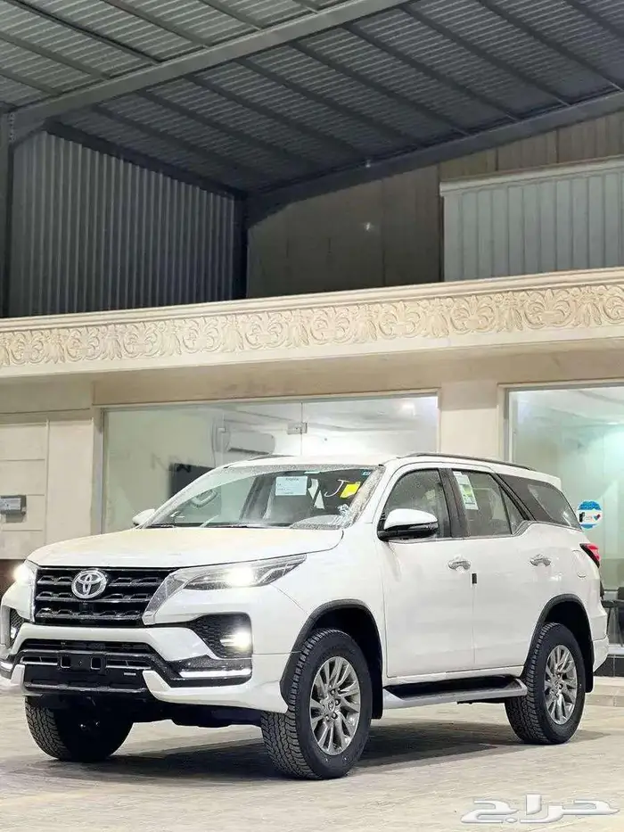 فورشنر بنزين 6سرندل VX3 2025 وVX1 . 2