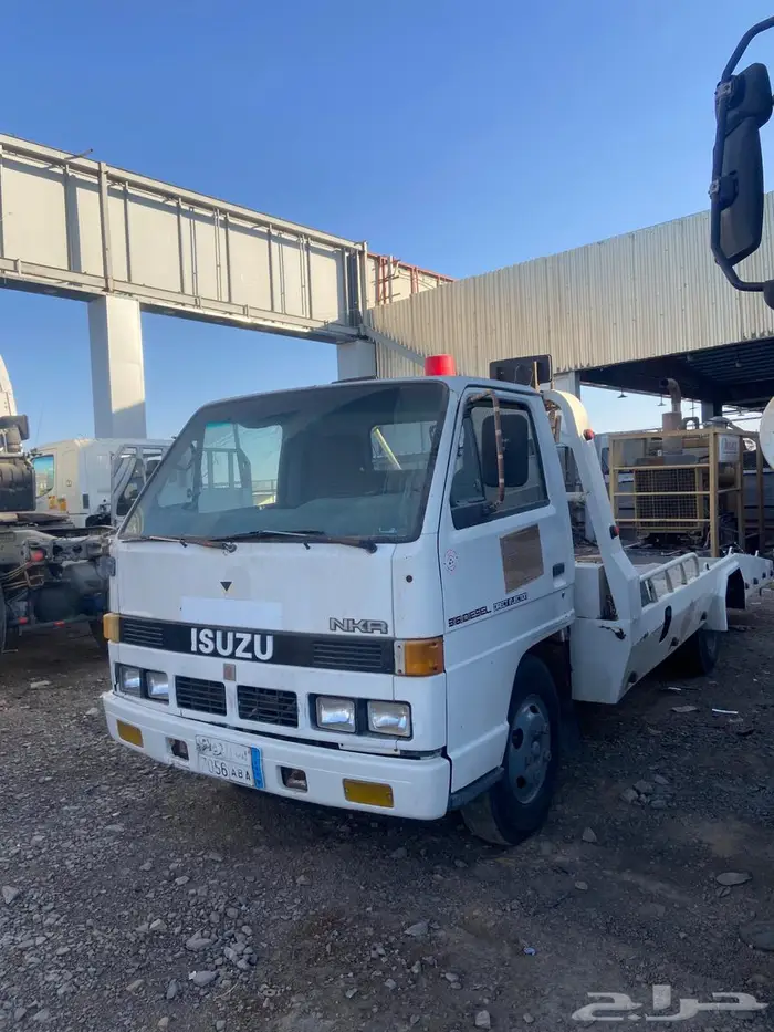 سطحة ايسوزو 4