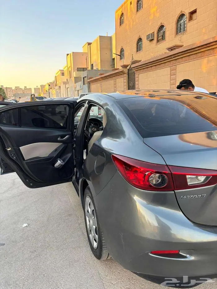 مازدا 3 موديل 2016 3