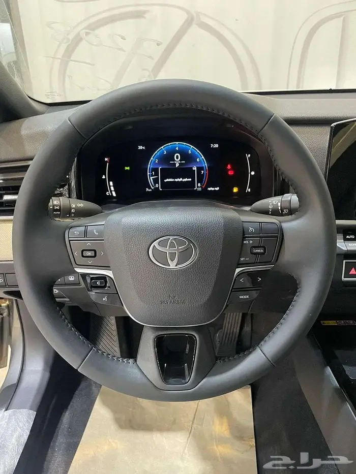 تويوتا كامري LE بنزين 2025 جميع الالوان اقساط بنوك 7