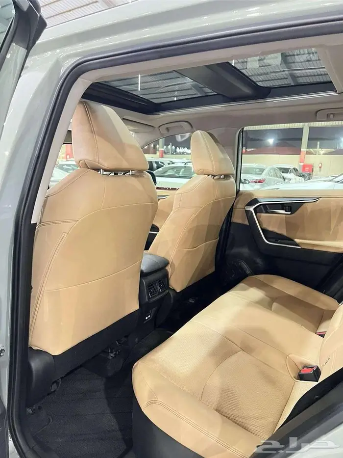 تويوتا راف فور 2023 هايبرد فل كامل ( عبداللطيف جميل ) 8