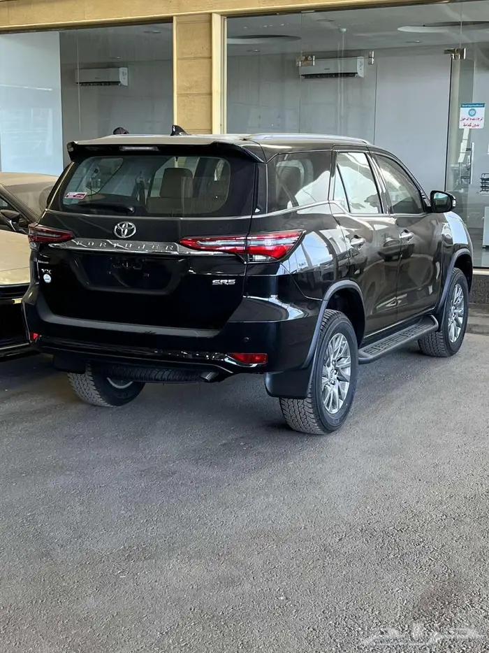 فورتشنر VX 2 ديزل بدون رادار 2.8 موديل 2024 متوفر لدى الحسن 2