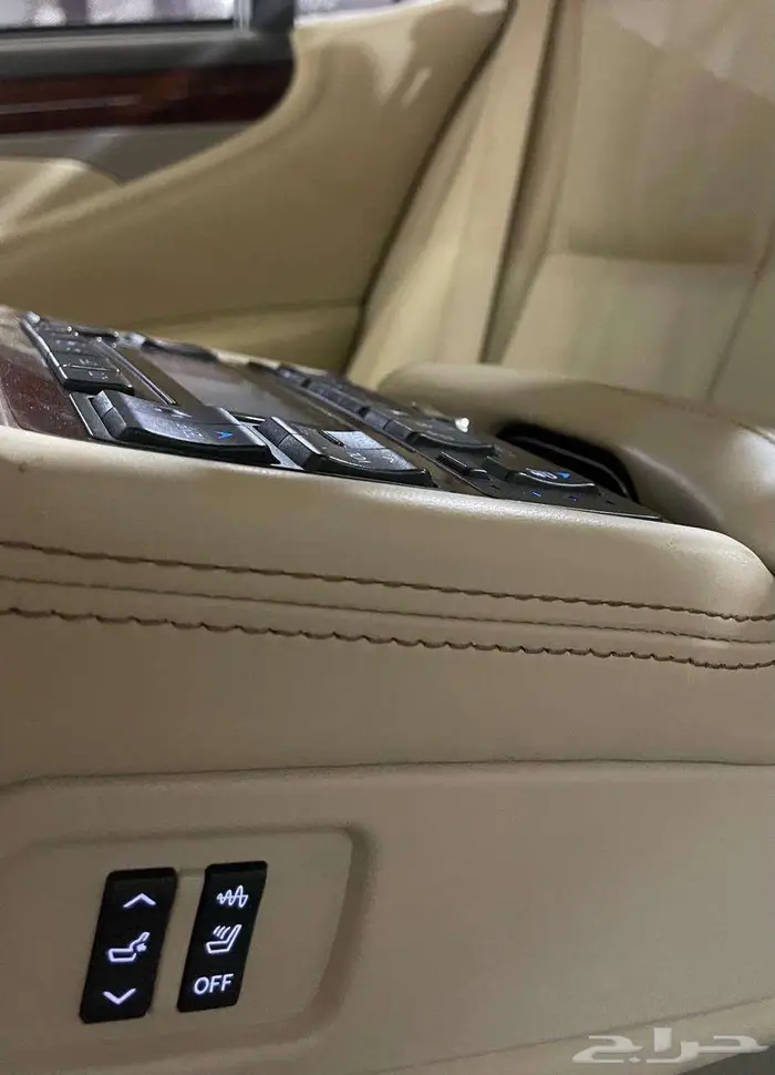 لكزس LS460 2015 35