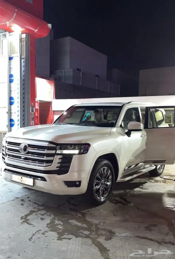 لاندكروزر 2024 GXR-L5 فل كامل وارد عبداللطيف جميل 2