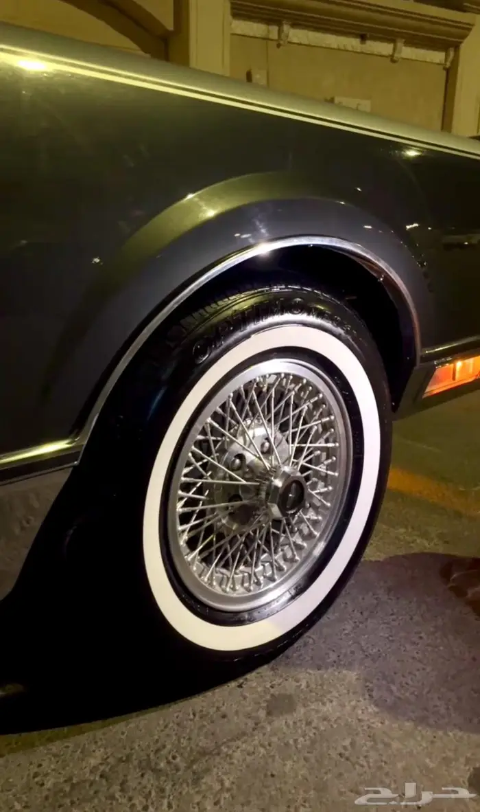 لينكون كاديلاك 1986 مخزن وكالة ( مواصفات خاصة )للبيع . إيجار 18