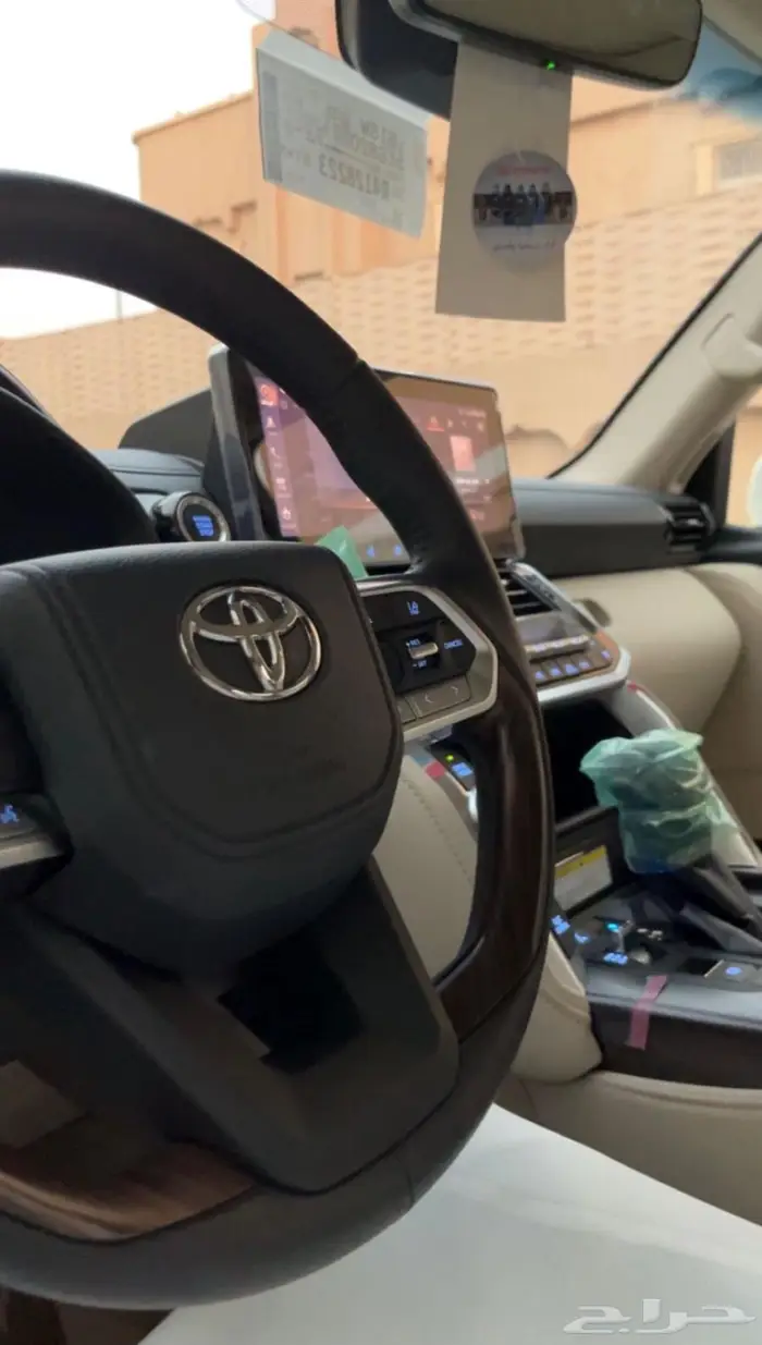 لاندكروزر 2024 GXR-L5 فل كامل وارد عبداللطيف جميل 9