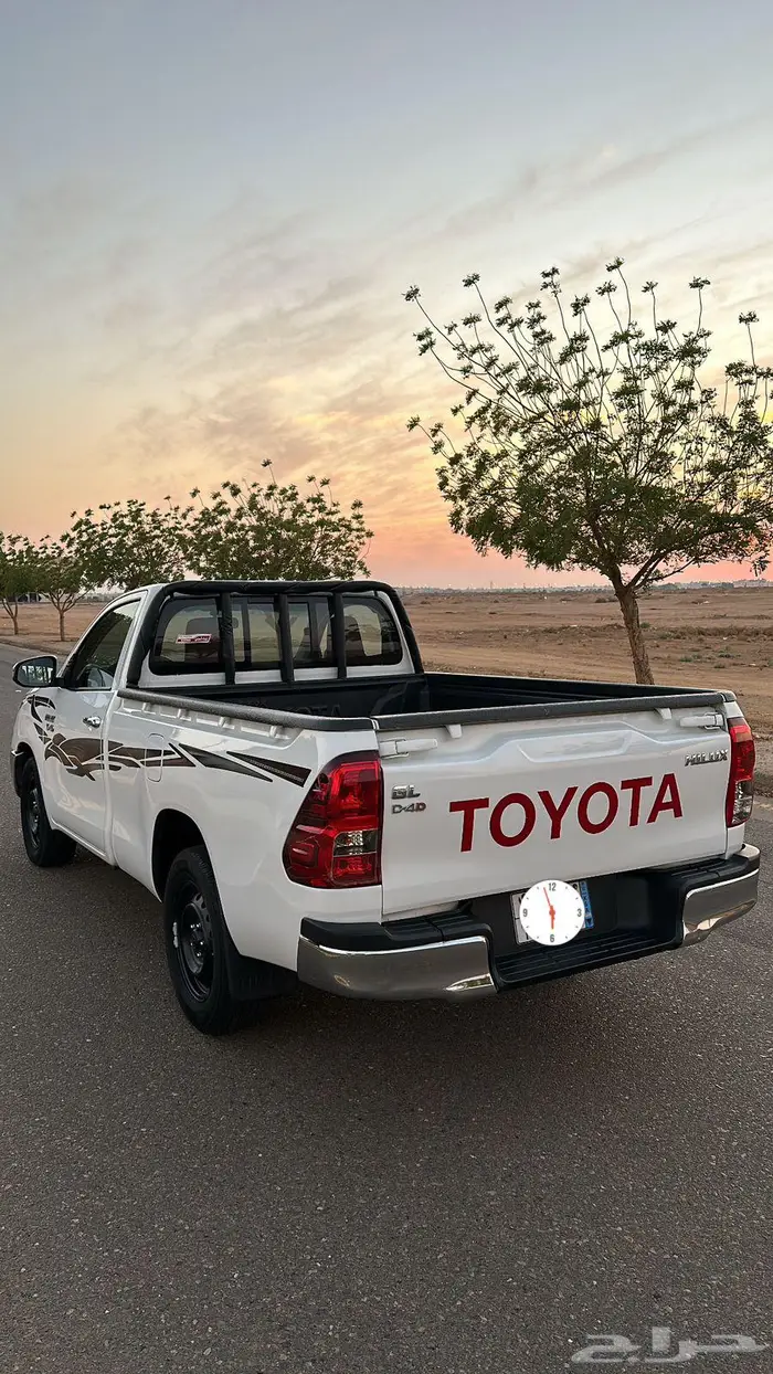 هايلوكس 2022 نظيف 3