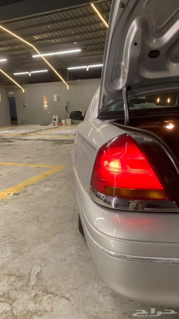 فورد فكتوريا 2001 34