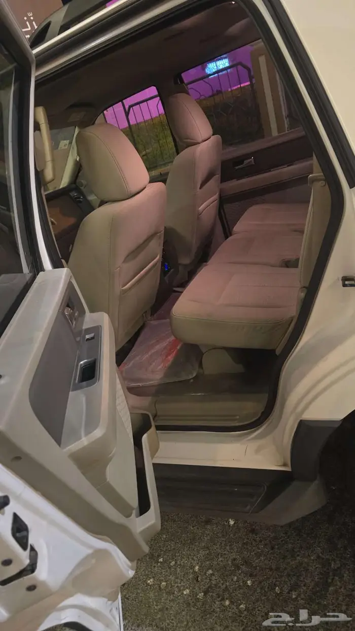 للبيع اكسبيدشن 2012 2