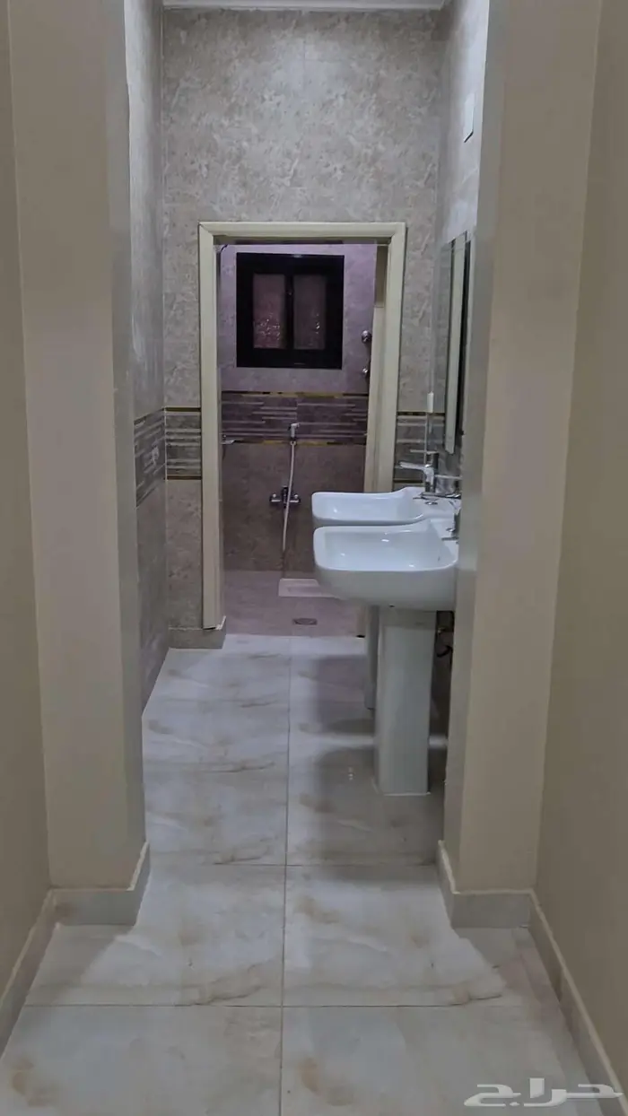 دور للبيع سوم 700 البيع كاش فقط 10