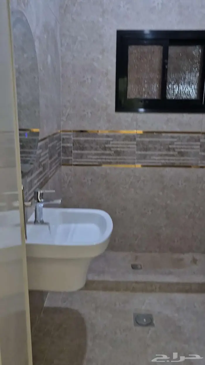 دور للبيع سوم 700 البيع كاش فقط 12