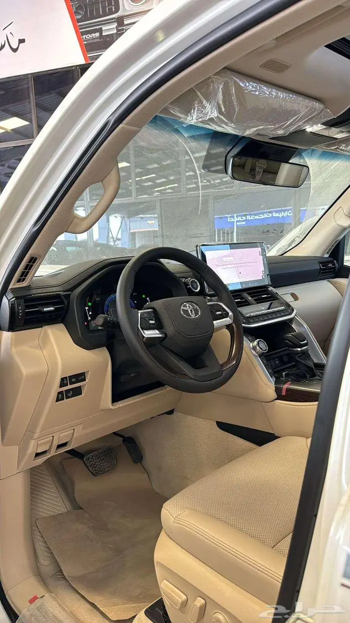 تويوتا لاندكروزر GXR L5 فل كامل خليجي 2025 تنفس طبيعي 1