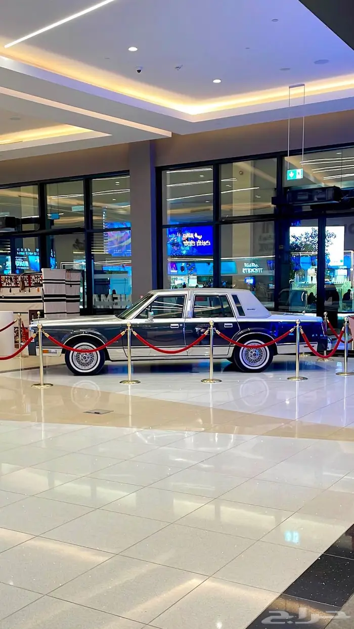 كاديلاك لنكن 1986 ( مواصفات خاصة ) لونين وكالة للبيع . إيجار 1