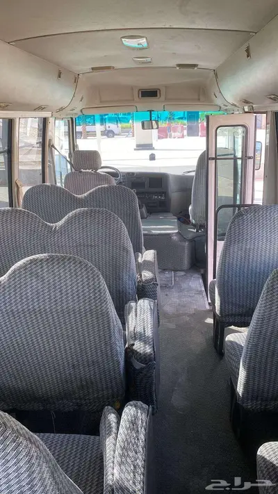 ميتسوبيشي روزا 2004 بنزين للايجار index