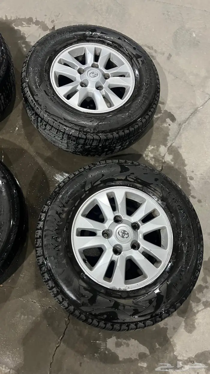 جنوط لاندكروزر اصلية 1