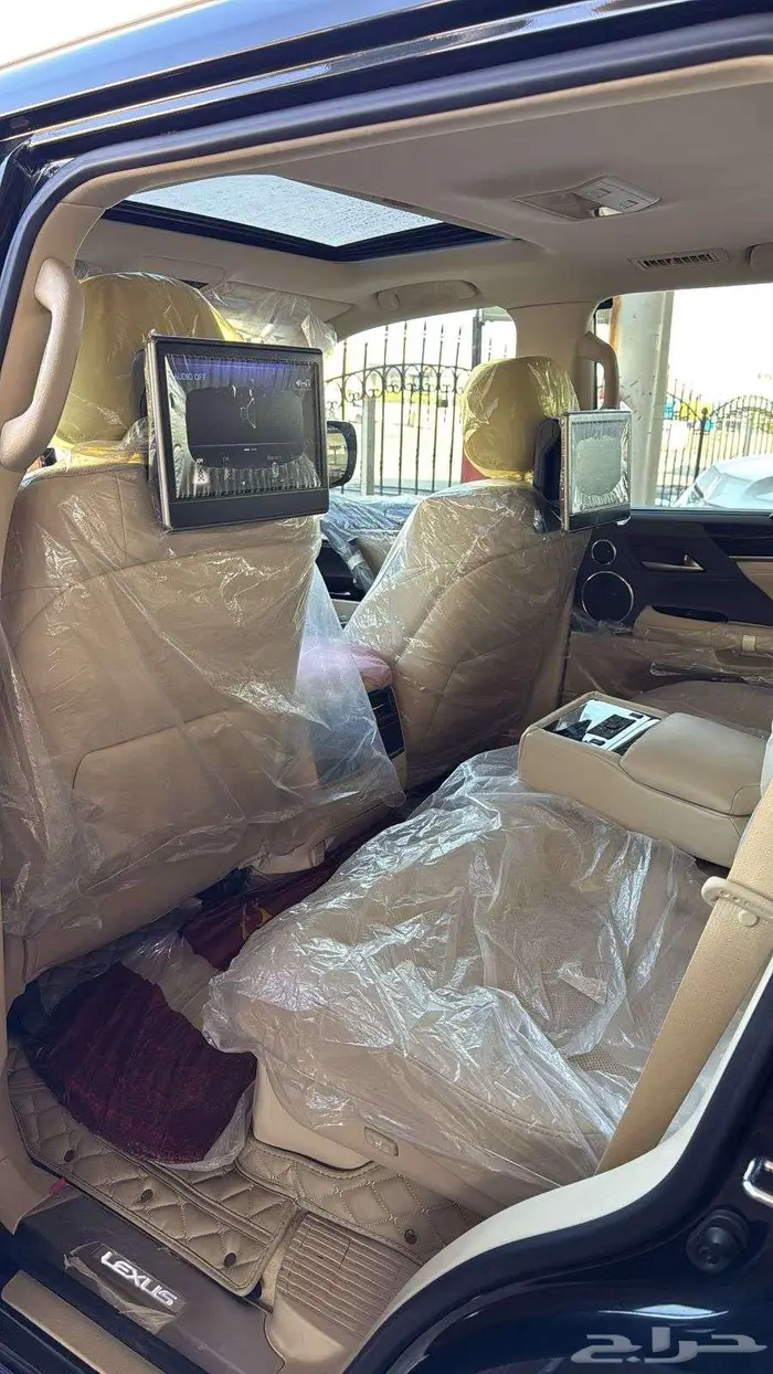 لكزس LX 570 موديل 2020 6