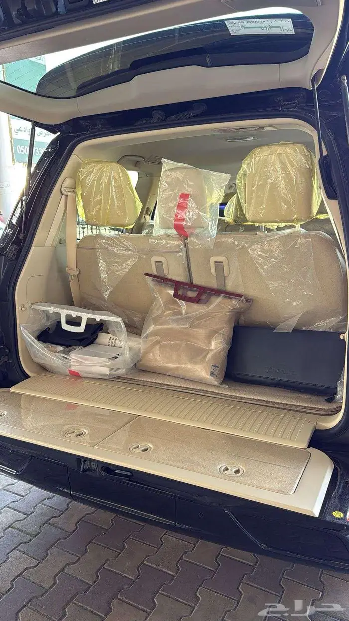 لكزس LX 570 موديل 2020 7