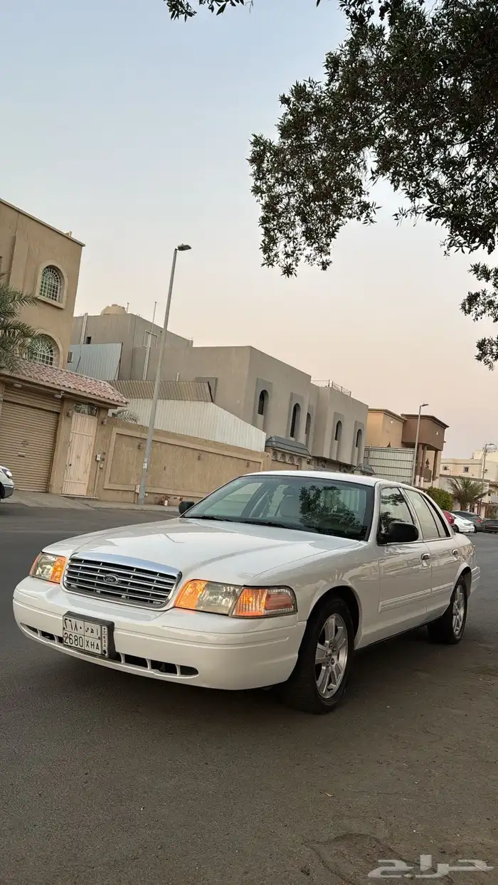 فورد فكتوريا 2009 للبيع 7