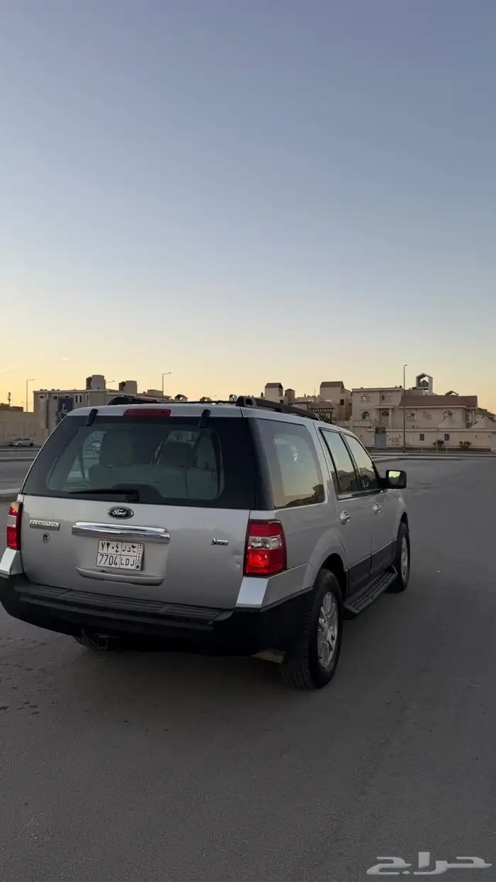 اكسيبدشن قصير بدون دبل 2013 نظيف وعلى الفحص وشرط 4