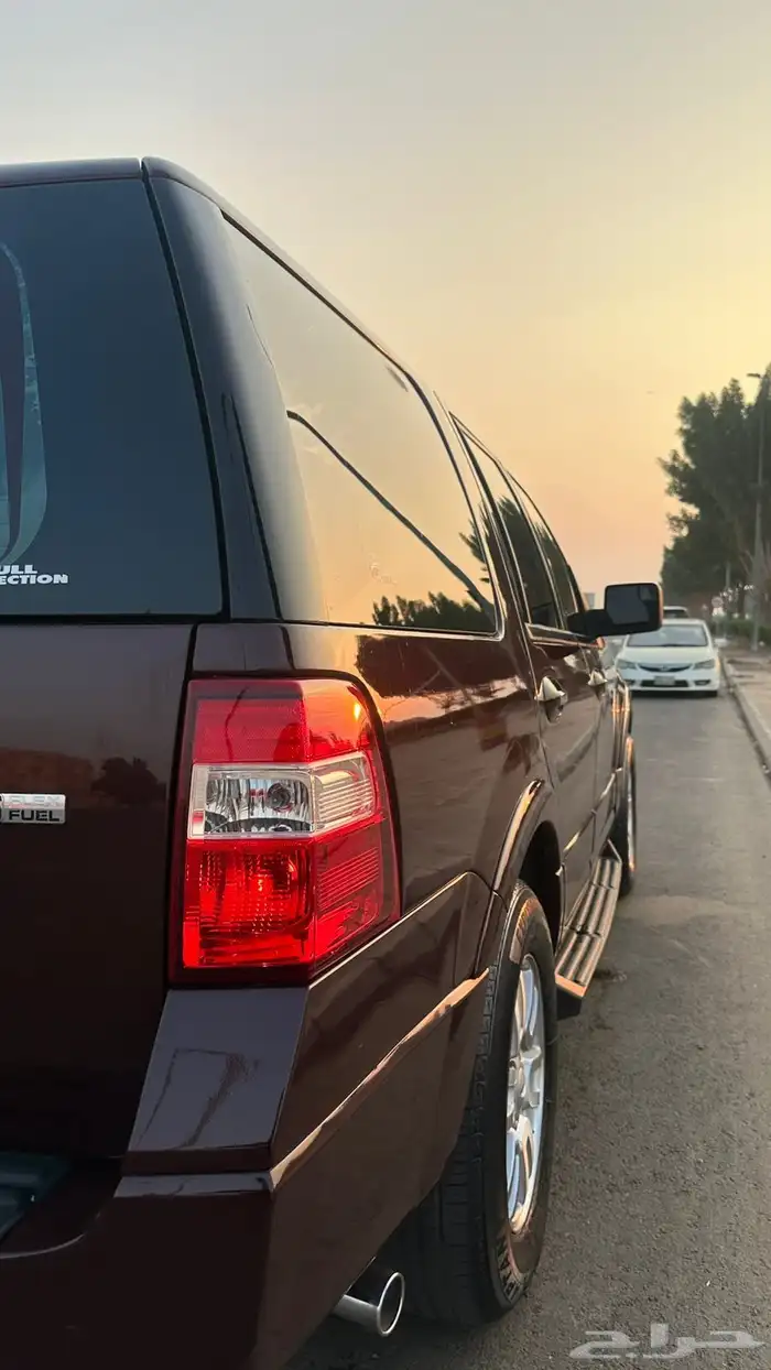 اكسبديشن فورد 2013 18