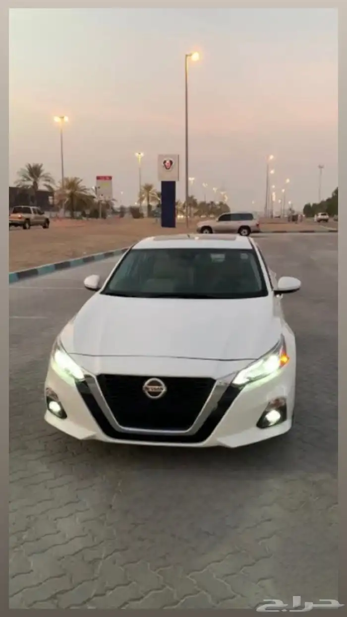 شبك وصدام وقطع غيار التيما 8