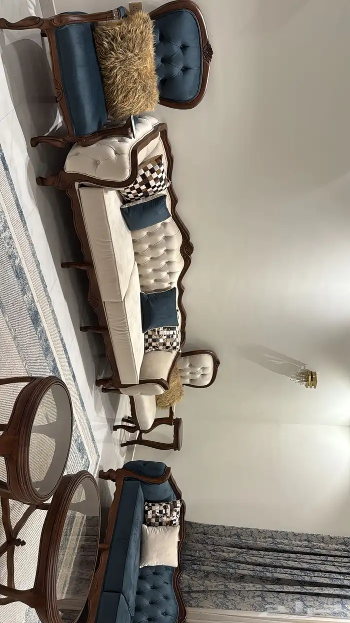 للبيع كنب كامل شبه جديد 1