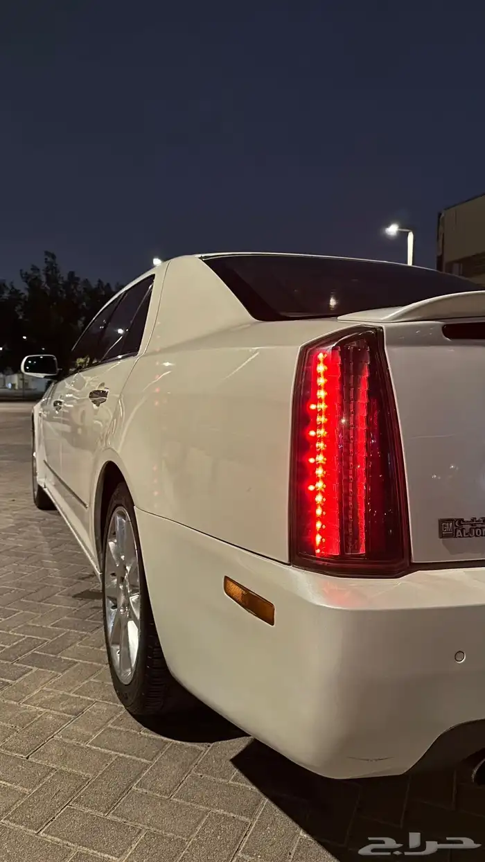 كاديلاك SLS 2009 من نوادر كاديلاك 9