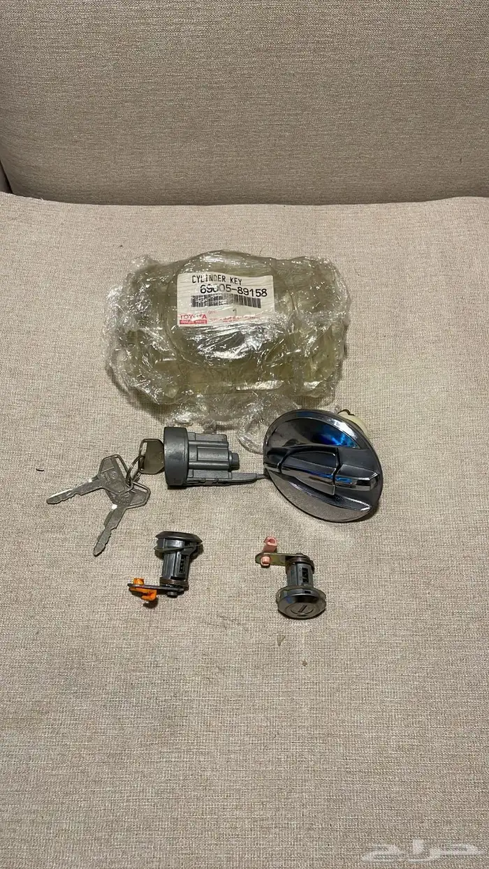 كيلونات هايلوكس غمارتين من مديل 87 الي 88 اصلي جديد وكاله 1