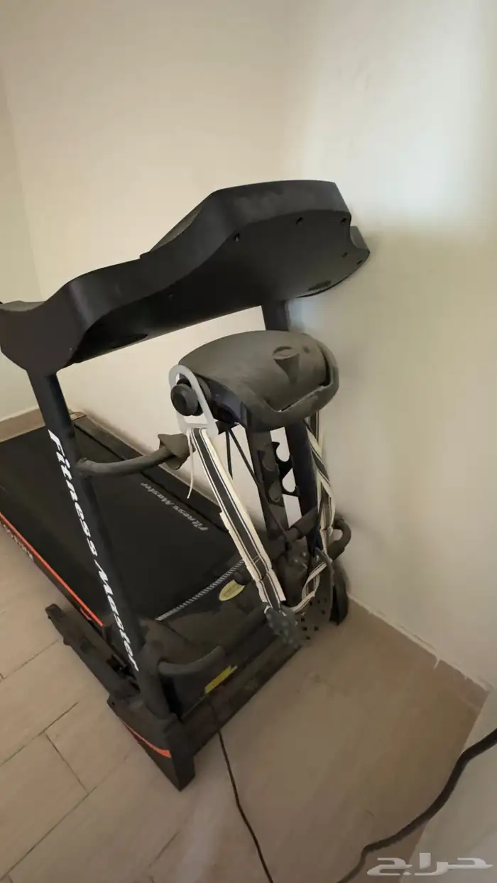 سير نظيف ومعه جهاز تكسير دهون البطن 2