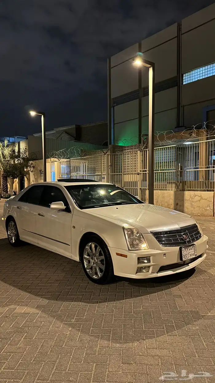 كاديلاك SLS 2009 من نوادر كاديلاك 11