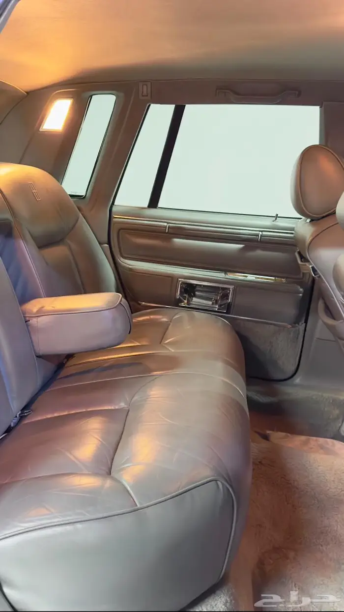 كاديلاك لنكن 1986 ( مواصفات خاصة ) لونين وكالة للبيع . إيجار 29