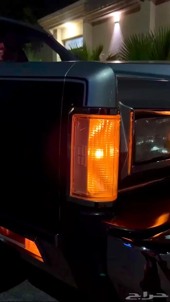 لينكون كاديلاك 1986 مخزن وكالة ( مواصفات خاصة )للبيع . إيجار 17