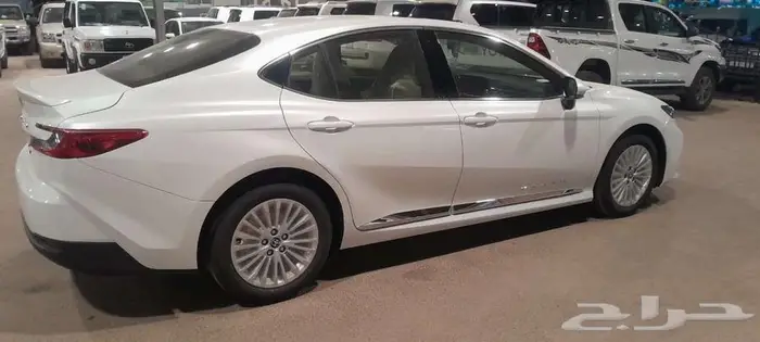 تويوتا كامري 2025 5