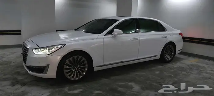 جينسيس G90 2017 رويال V6 نظيفة وكالة 0