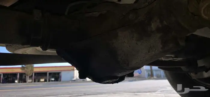 يوكون أمريكي 2001 أبيض للبيع محافظة تنومة 35