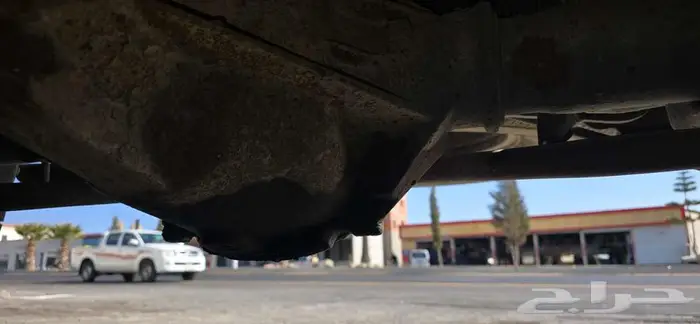 يوكون أمريكي 2001 أبيض للبيع محافظة تنومة 36